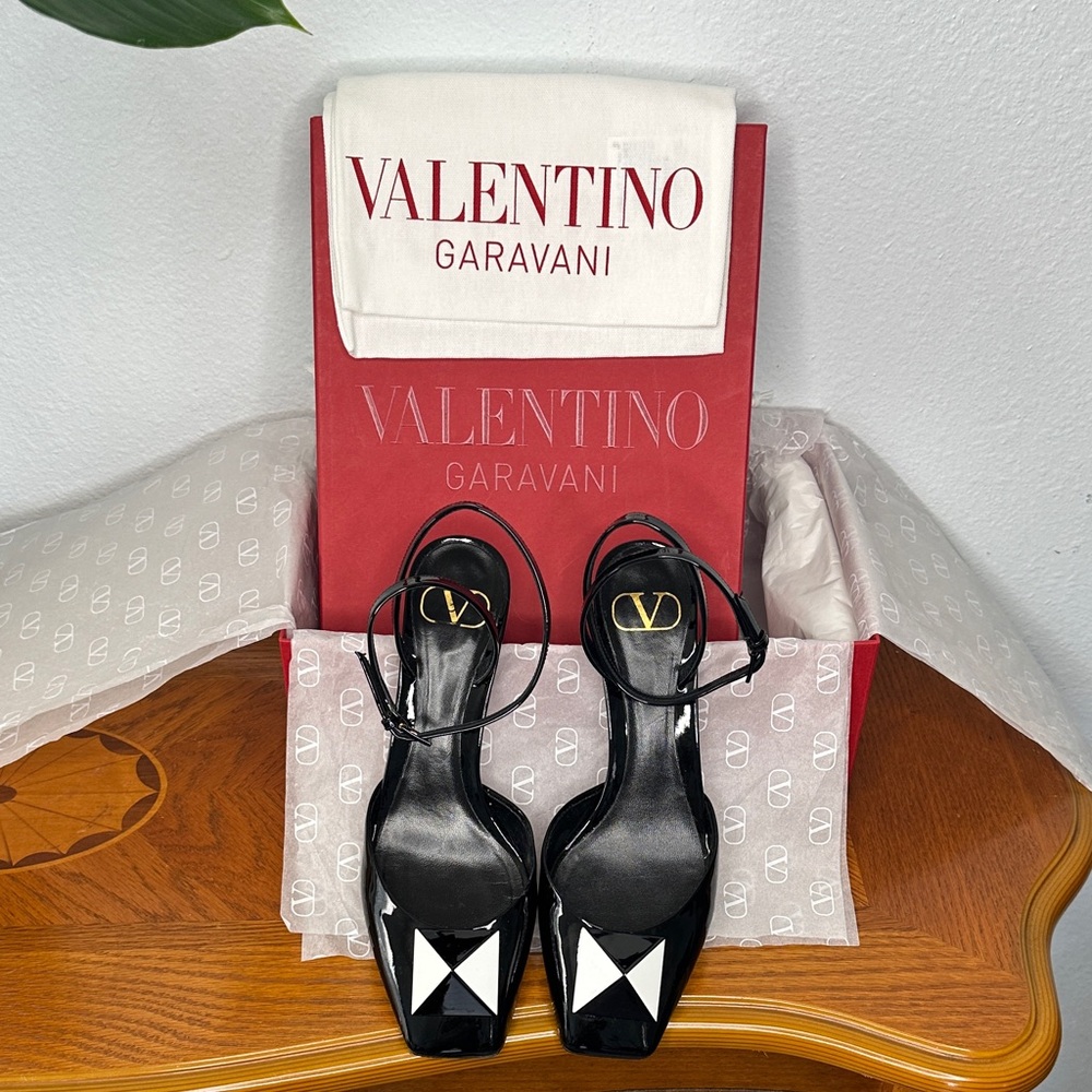 Valentino Garavani Black Patent Ankle Strap Heels with V Logo – Size 38.5